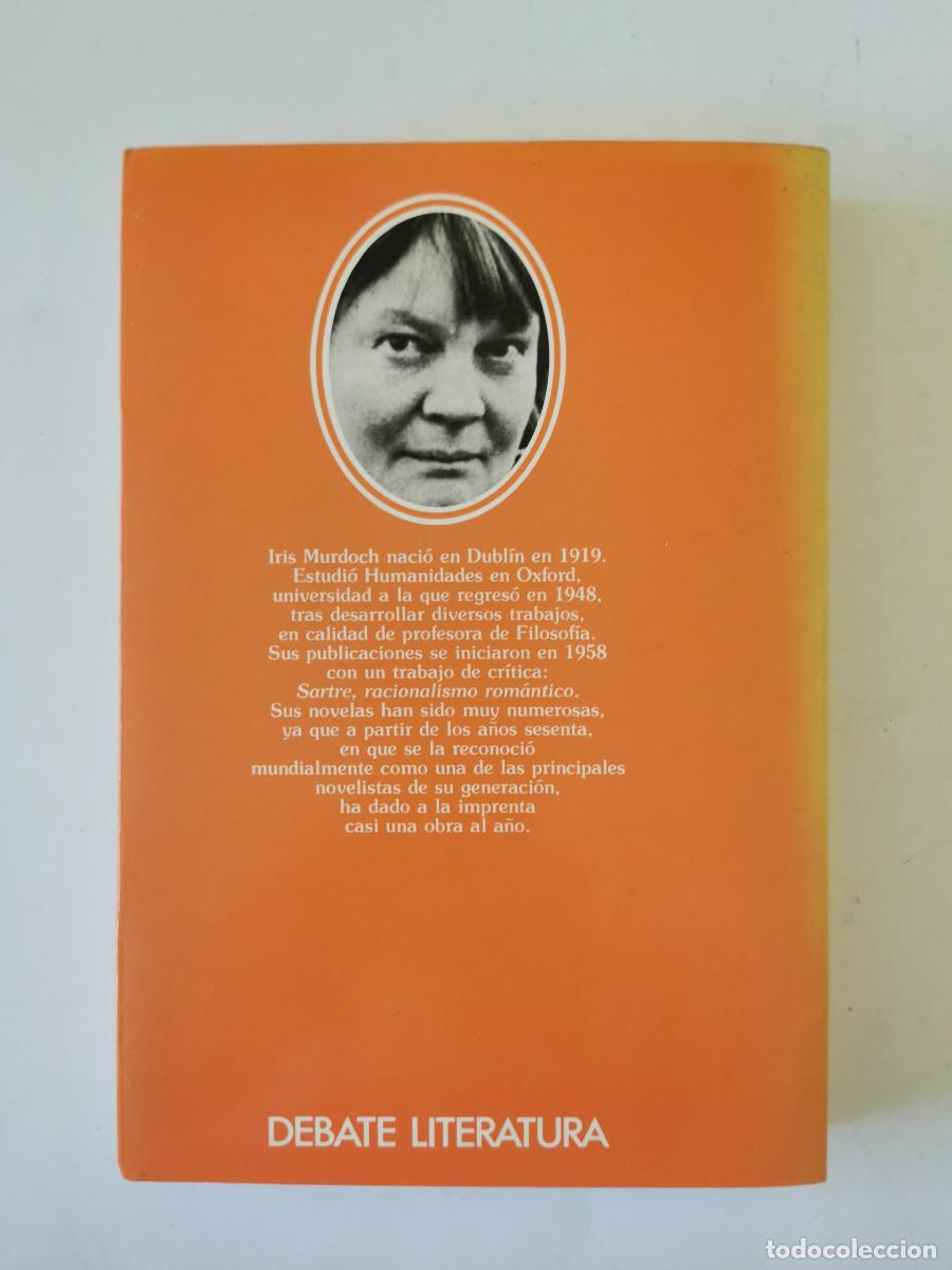Libros de segunda mano: Una rosa silvestre - Iris Murdoch - Foto 2
