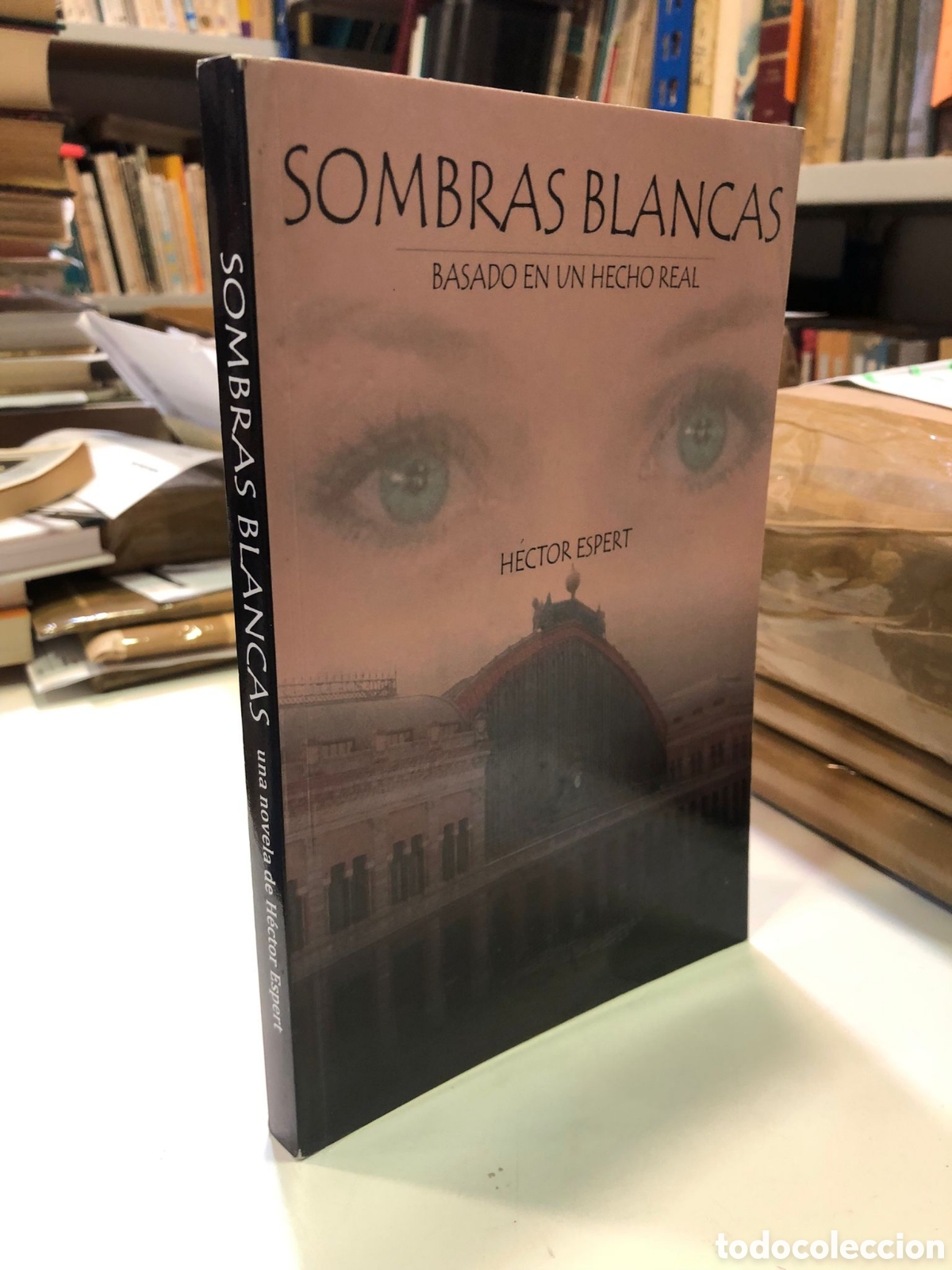 Gebrauchte B&uuml;cher: Sombras blancas. Basado en un hecho real - H&eacute;ctor Espert