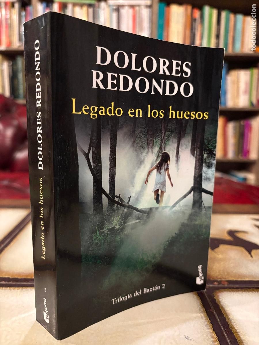Libros de segunda mano: Legado en los huesos. Trilog&iacute;a del Bazt&aacute;n 2. Dolores Redondo. PEDIDO M&Iacute;NIMO 5&euro;