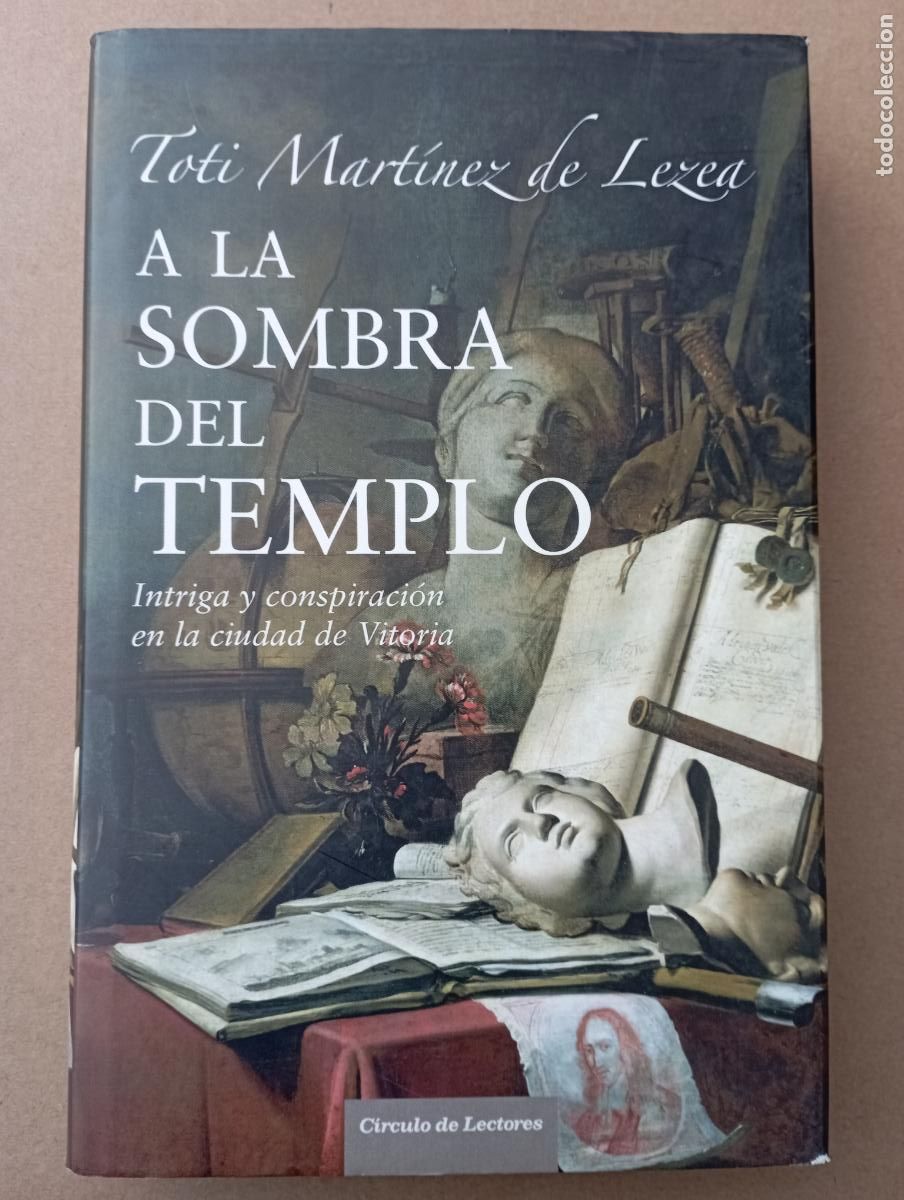 Libros de segunda mano: PLI - A LA SOMBRA DEL TEMPLO - TONI MART&acute;N DE LEZEA - 2006 - MUY NUEVO