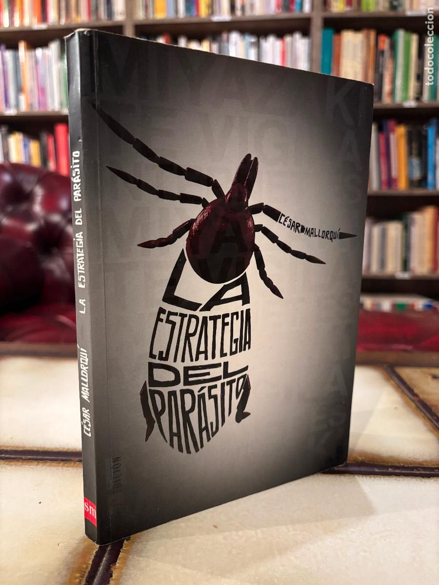 Libros de segunda mano: La estrategia del par&aacute;sito. C&eacute;sar Mallorqu&iacute;