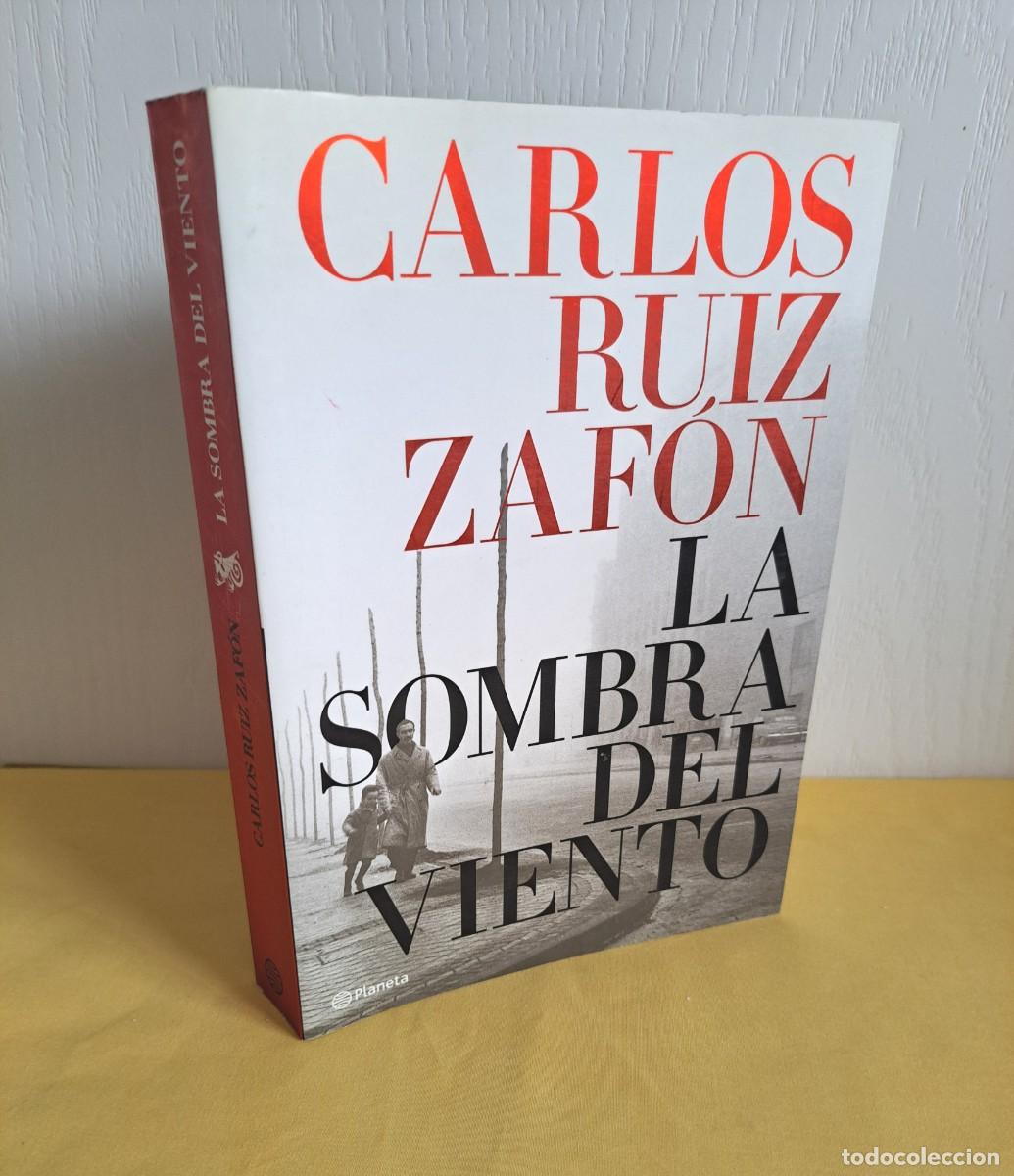 Libros de segunda mano: CARLOS RUIZ ZAFON - LA SOMBRA DEL VIENTO - PLANETA 2006