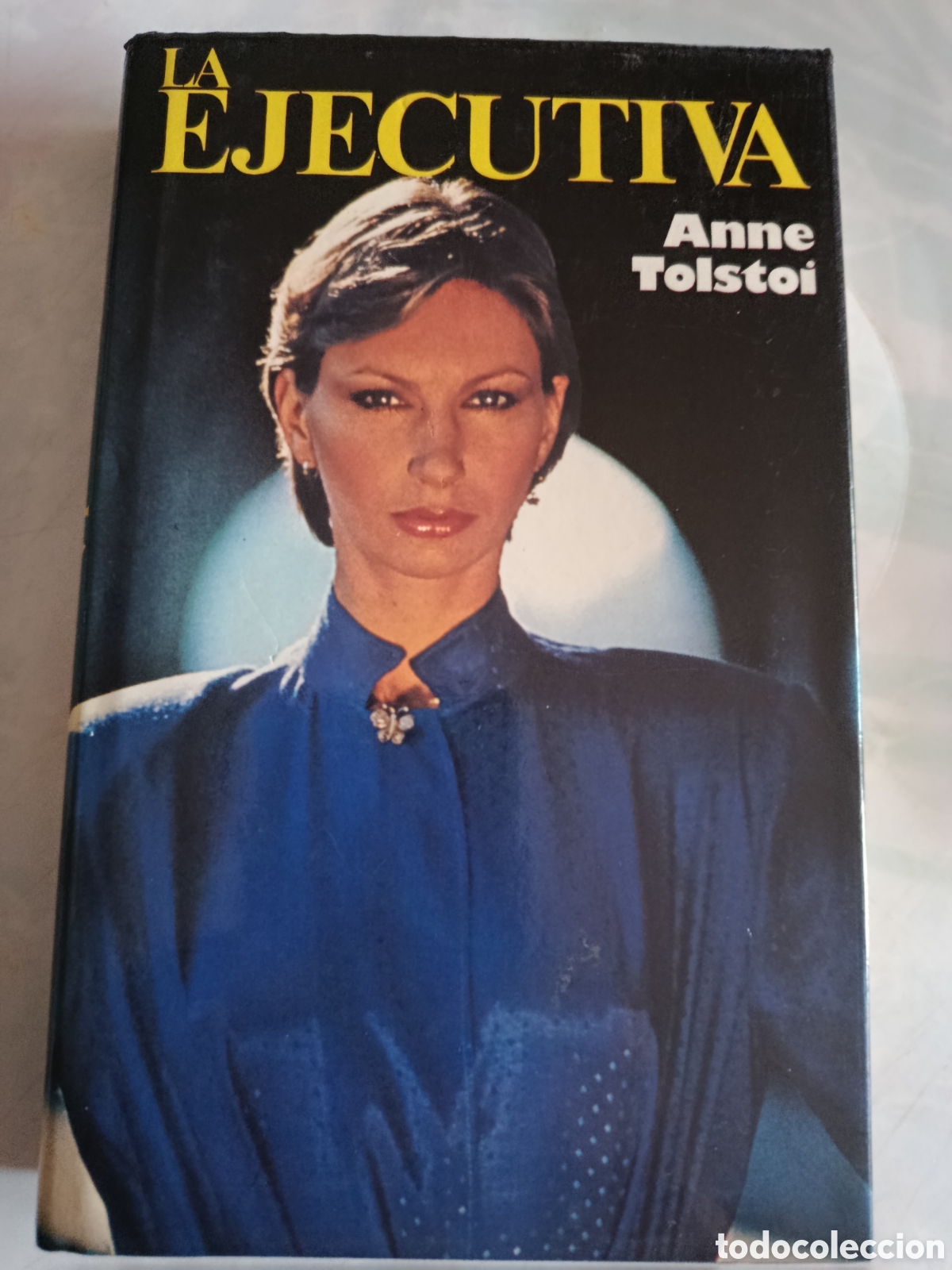 Libros de segunda mano: Novela:Ejecutiva de Anne T