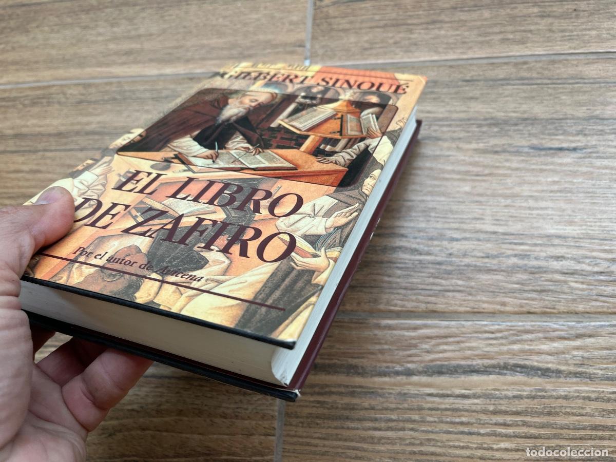 Libros de segunda mano: El libro de zafiro. Gilbert Sinou&eacute;. - Foto 6