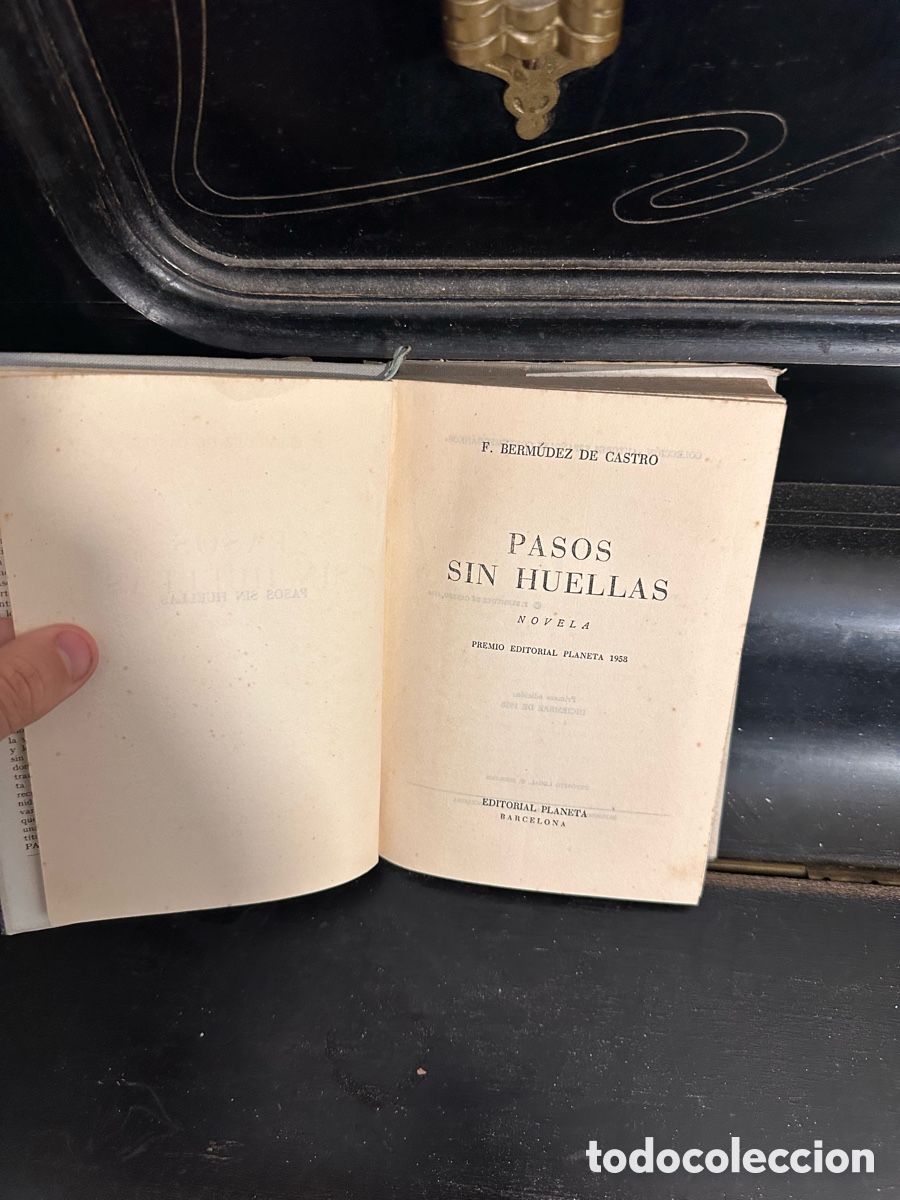 Libros de segunda mano: libro antiguo de la novela &rdquo;Pasos sin huellas&rdquo; - Foto 3