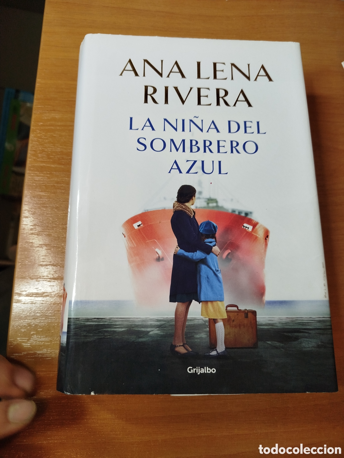Libros de segunda mano: La ni&ntilde;a del sombrero azul. Ana Lena Rivera