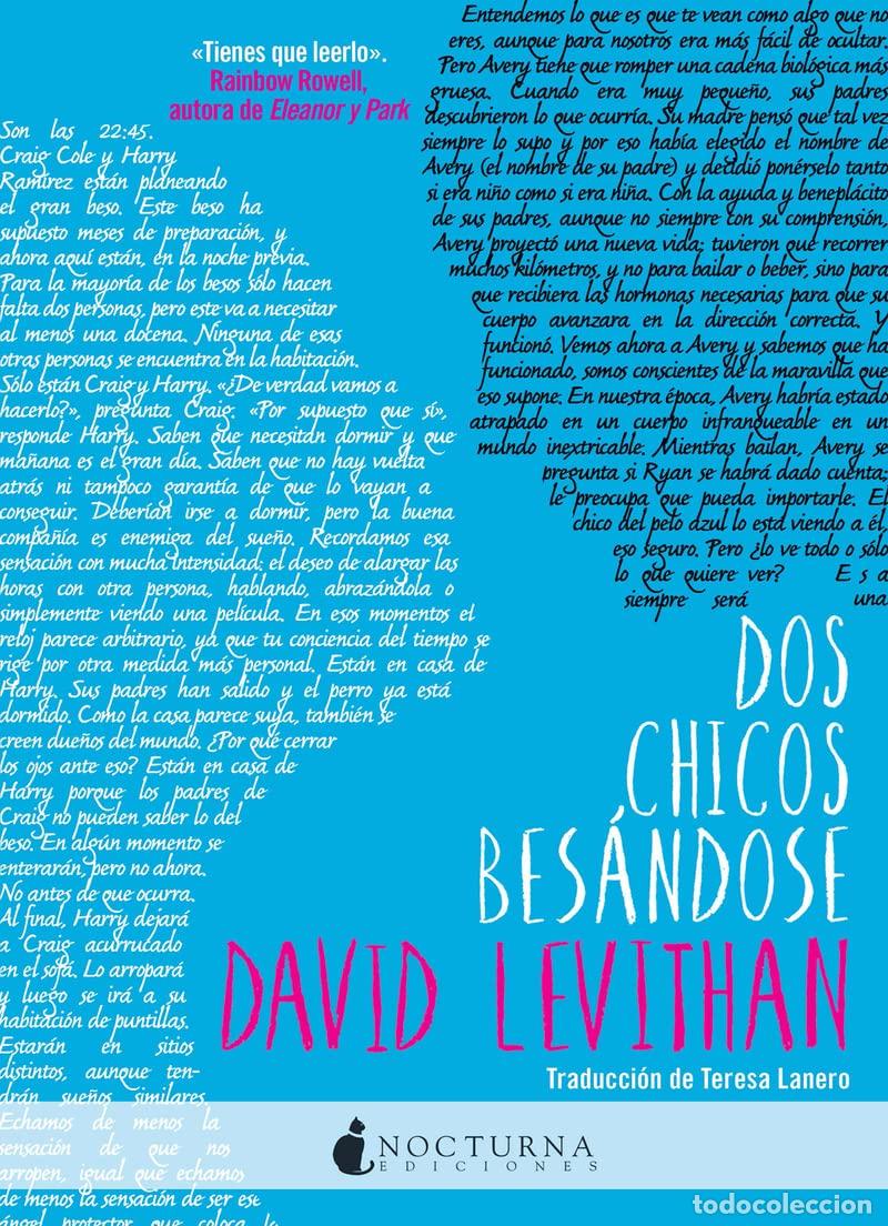 Libros de segunda mano: Dos Chicos Bes&aacute;ndose: 33 (Literatura M&aacute;gica)