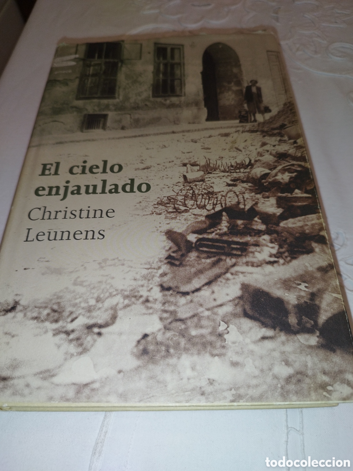 Libros de segunda mano: CHRISTINE LEUNENS: EL CIELO ENJAULADO. ED. EMEC&Eacute;, 2004 PRIMERA EDICION