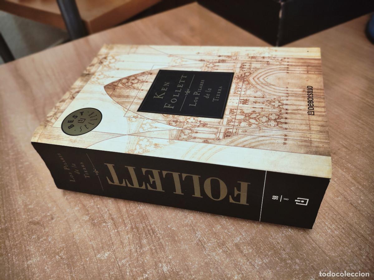 Livres d'occasion: Los Pilares de la Tierra - Ken Follett - DeBolsillo, 2006