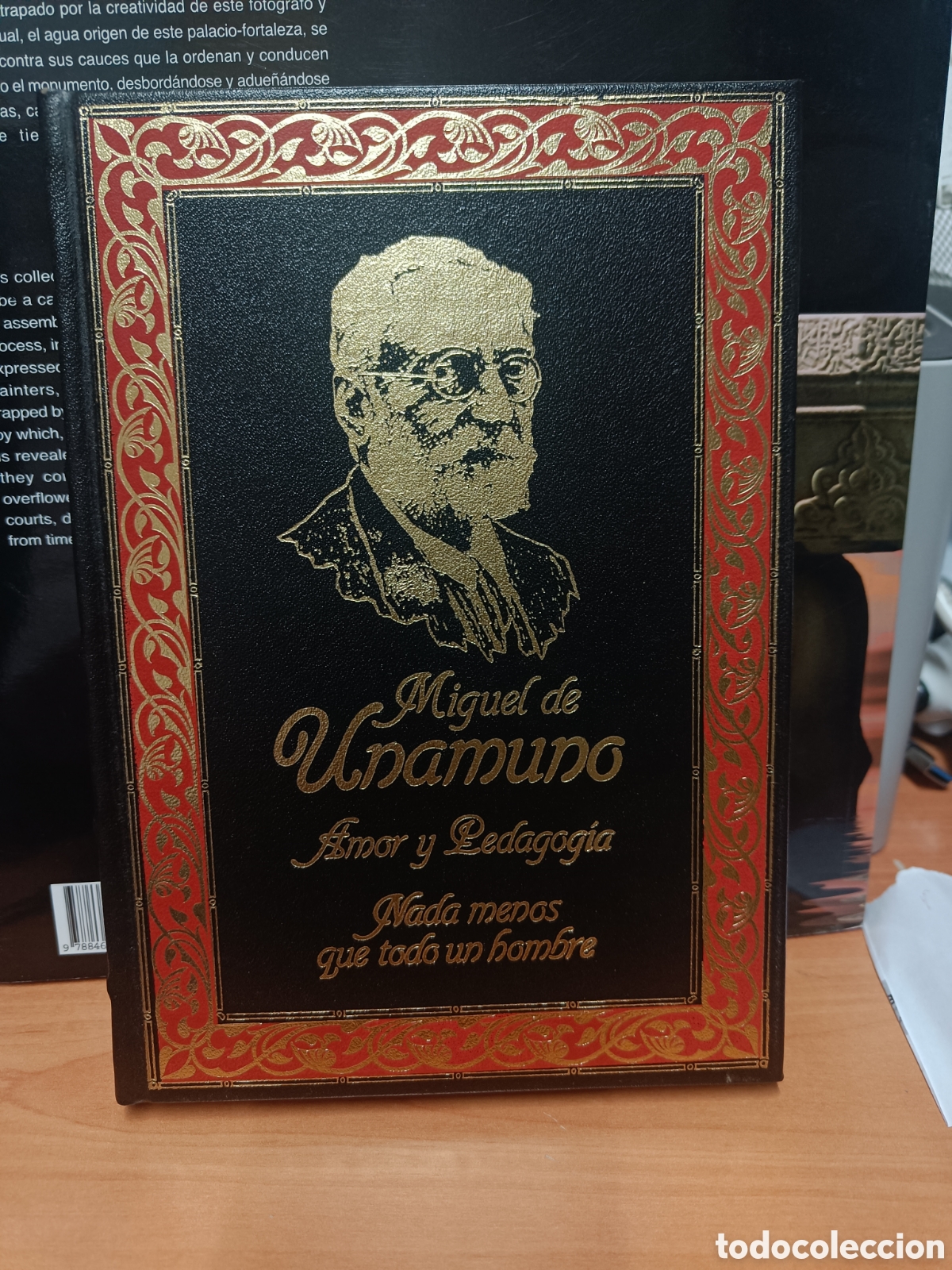 Libros de segunda mano: AMOR Y PEDAGOG&Iacute;A - NADA MENOS QUE UN HOMBRE. MIGUEL DE UNAMUNO. CLUB INTERNACIONAL DEL LIBRO