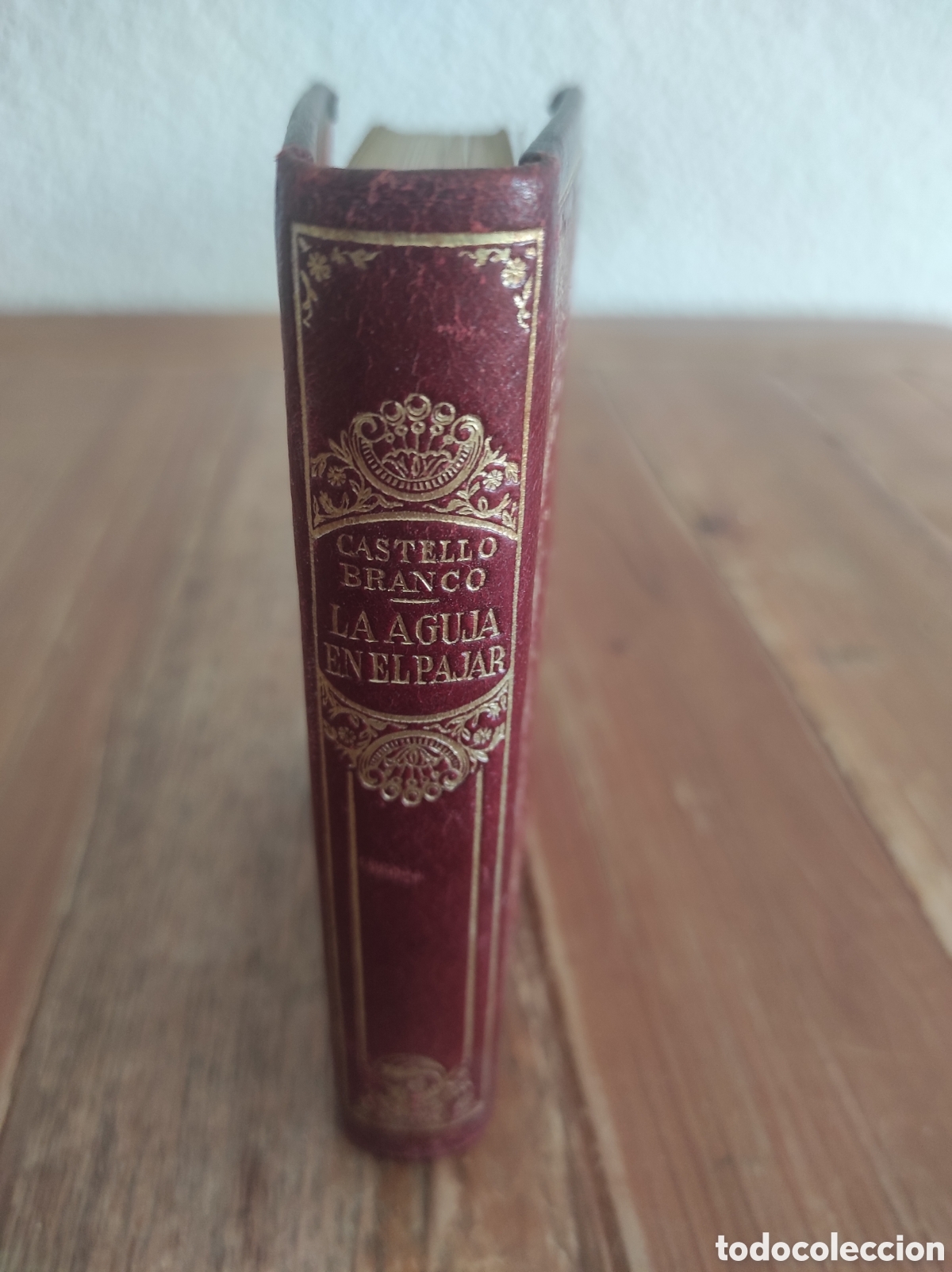 Libros de segunda mano: La aguja en el pajar. Castello Branco. Montaner y Sim&oacute;n, 1943. Edici&oacute;n especial