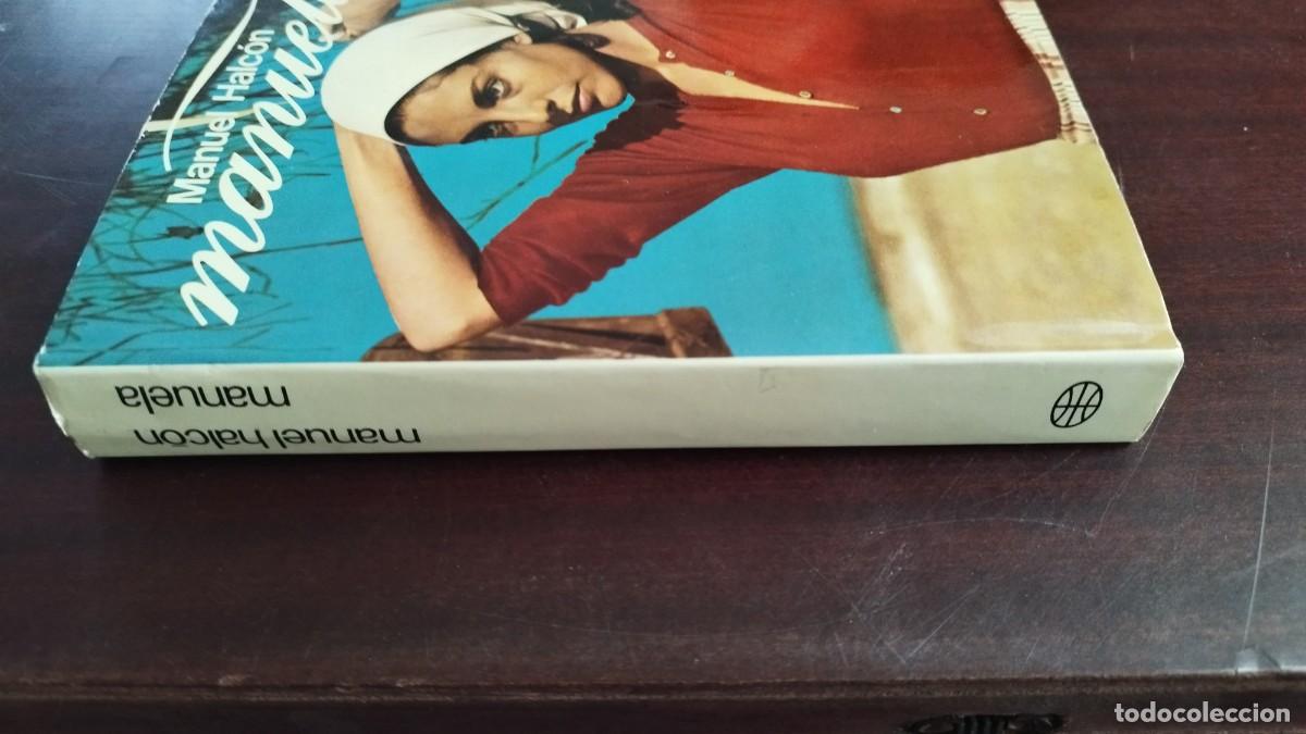 Libros de segunda mano: MANUELA / MANUEL HALCON / CJA 444 / PLANETA - Foto 2