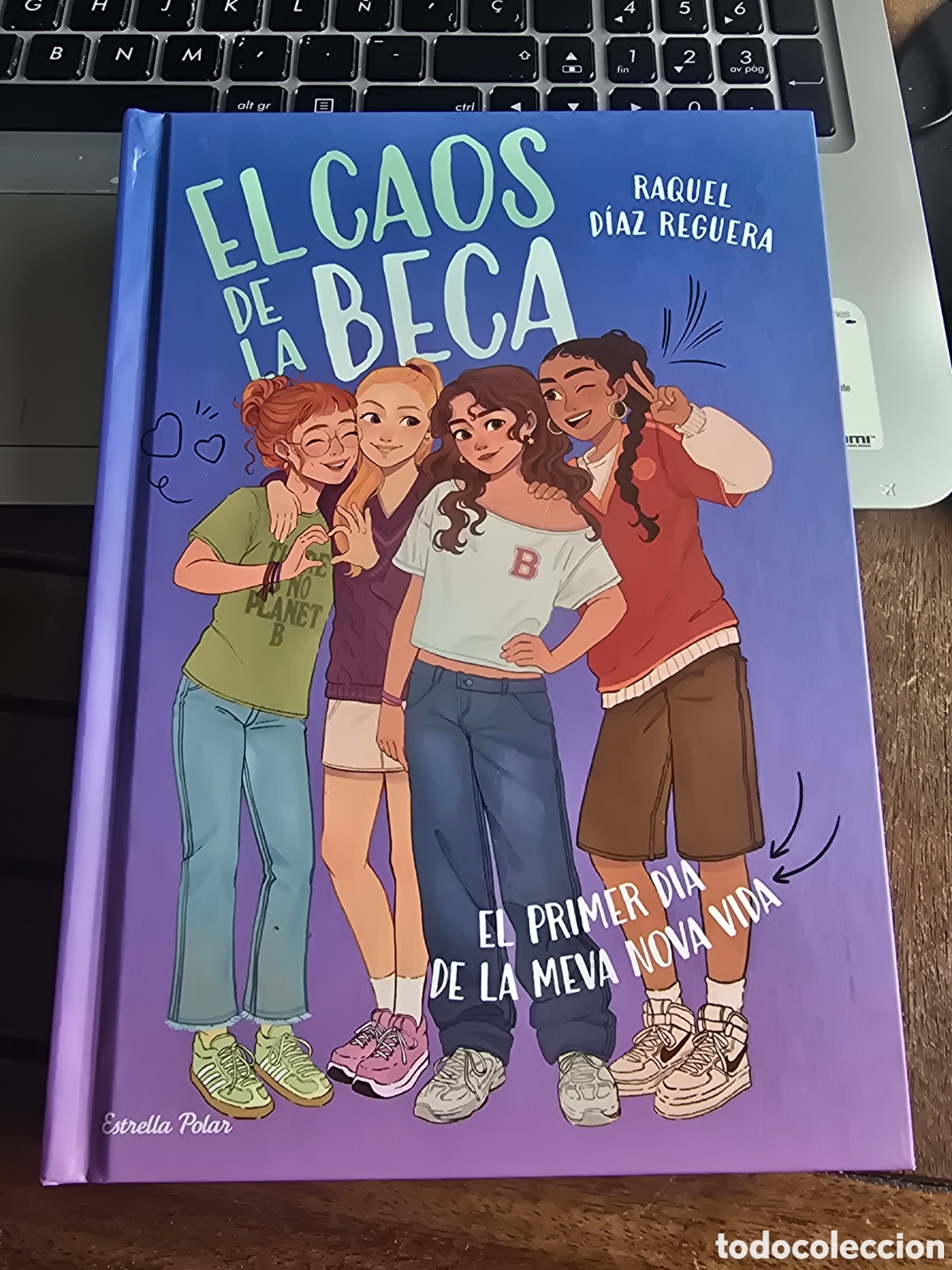 Libros de segunda mano: El caos de la Beca 1. El primer dia de la meva nova vida Raquel D&iacute;az ESTRELLA POLAR 2026 INFANTIL