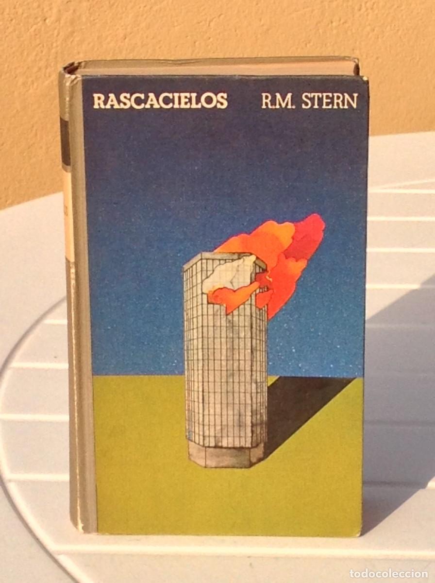 Libros de segunda mano: Richard Martin Stern: Rascacielos