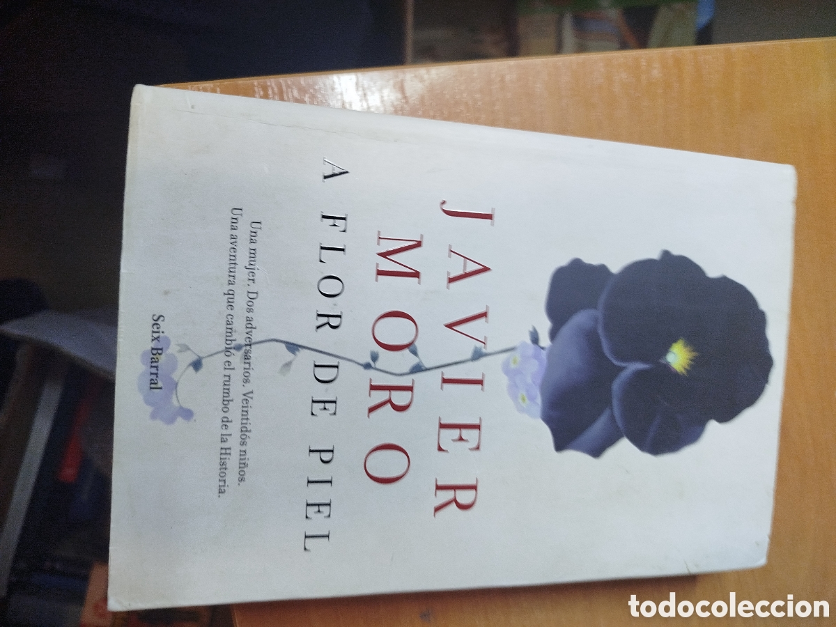 Libros de segunda mano: A flor de piel. Javier moro.