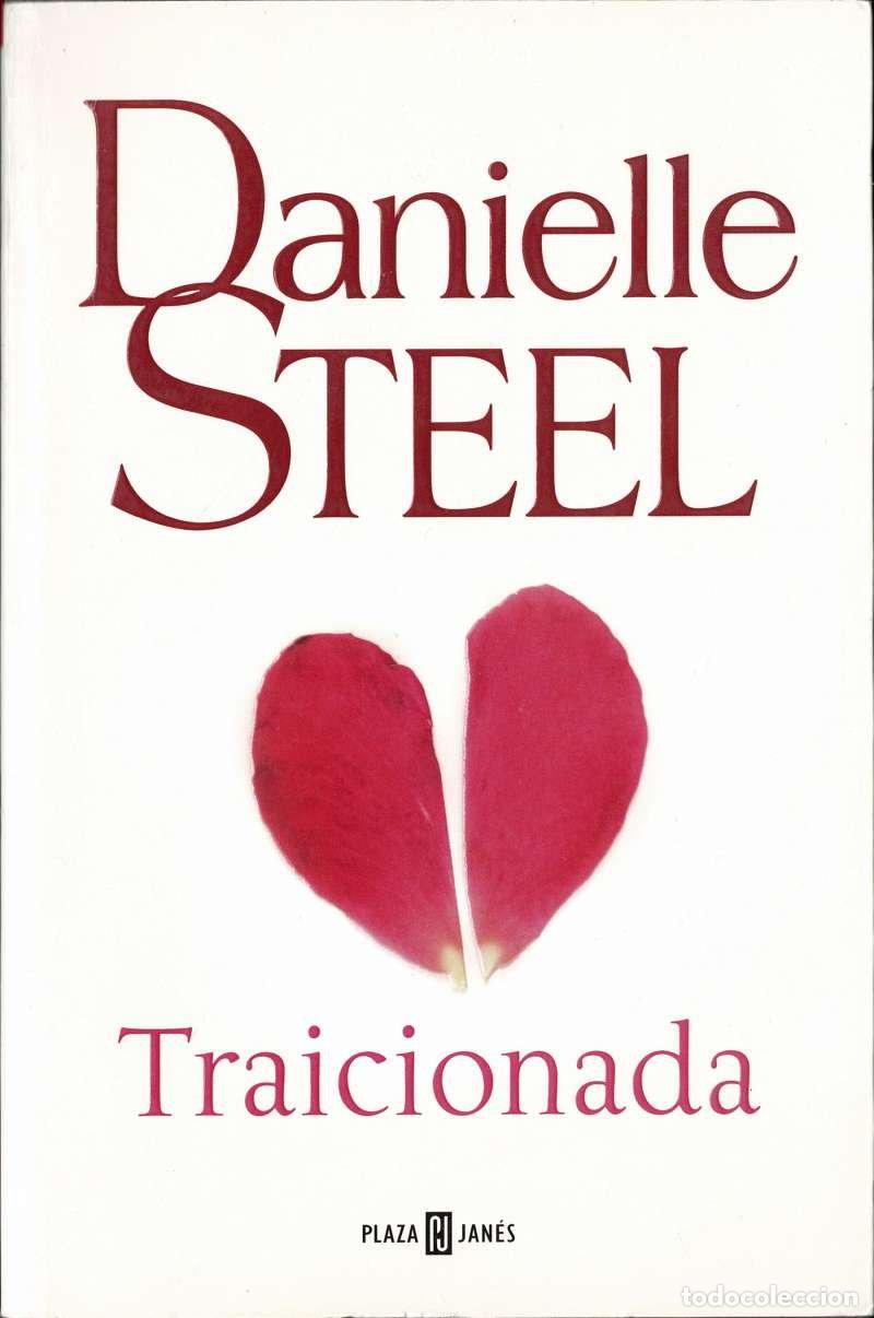 Libros de segunda mano: Traicionada - Danielle Steel - Foto 1