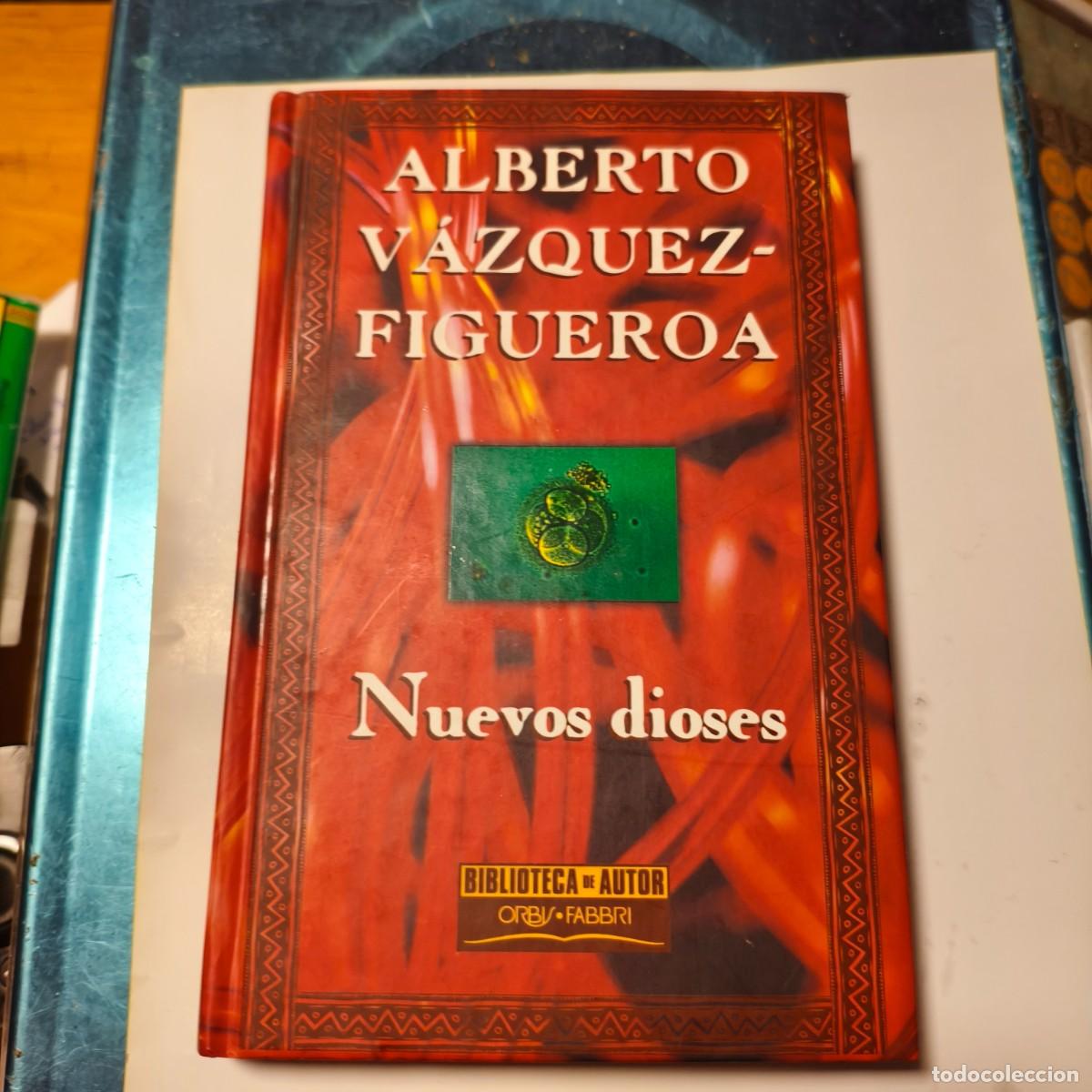Libros de segunda mano: Nuevos dioses por Albero V&aacute;zquez Figueroa