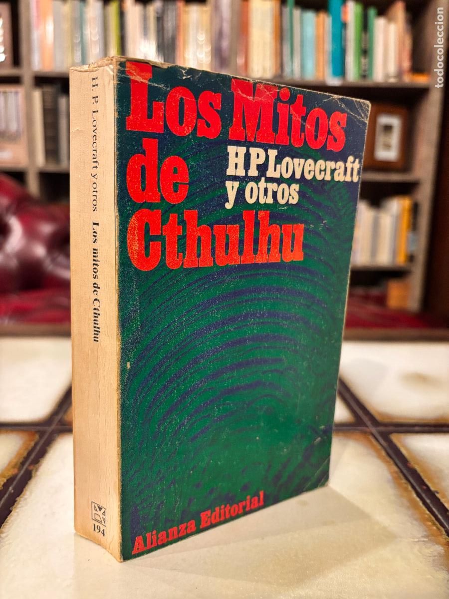 Libros de segunda mano: Los mitos de Cthulhu. H. P. Lovecraft y otros. PEDIDO M&Iacute;NIMO 5&euro;