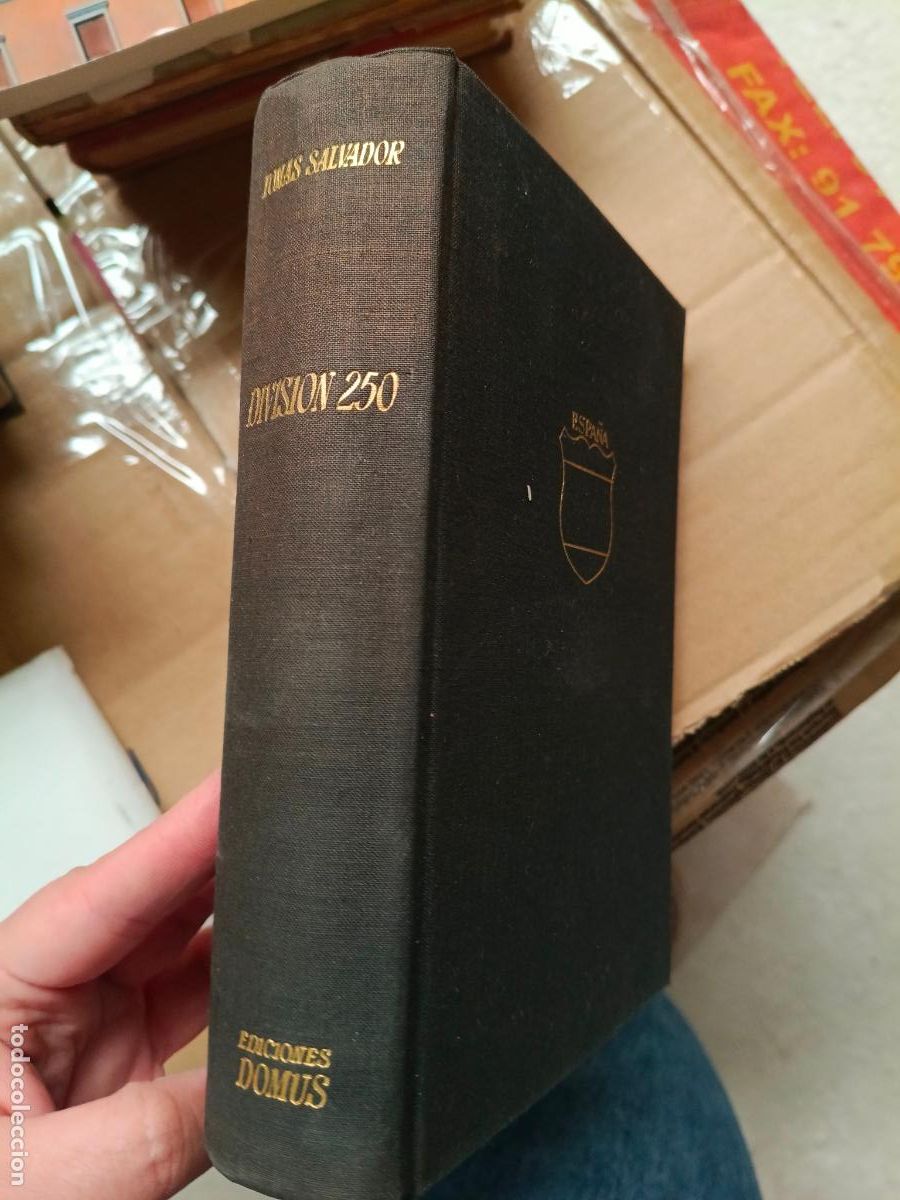 Libros de segunda mano: Divisi&oacute;n 250 (Divisi&oacute;n azul) - Tomas Salvador -