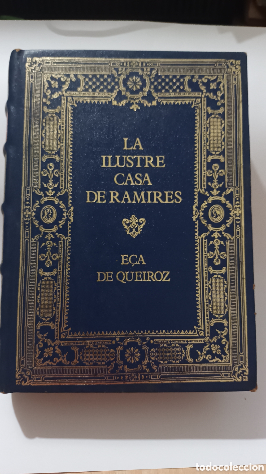 Second hand books: La ilustre casa de Ramires. E&ccedil;a de Queiroz