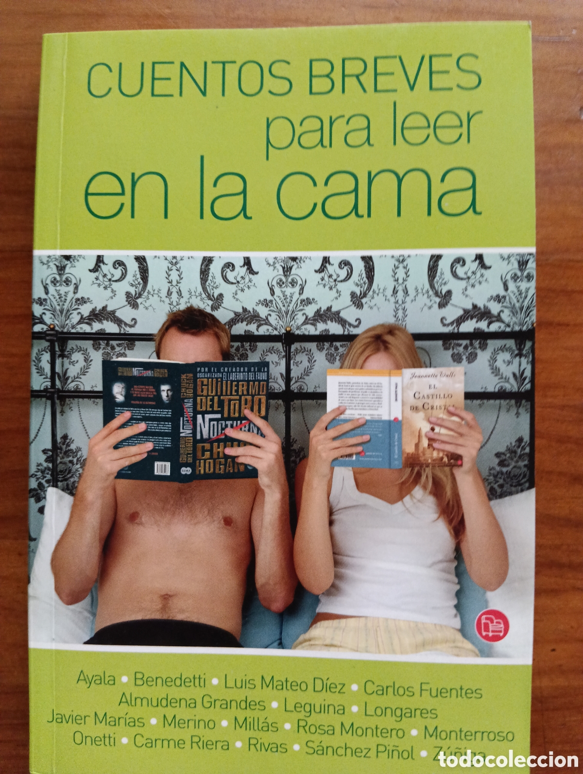 Libros de segunda mano: Cuentos breves para leer en la cama. Ayala, Benedetti, Luis Mateo D&iacute;ez, Carlos Fuentes, Almudena Gra