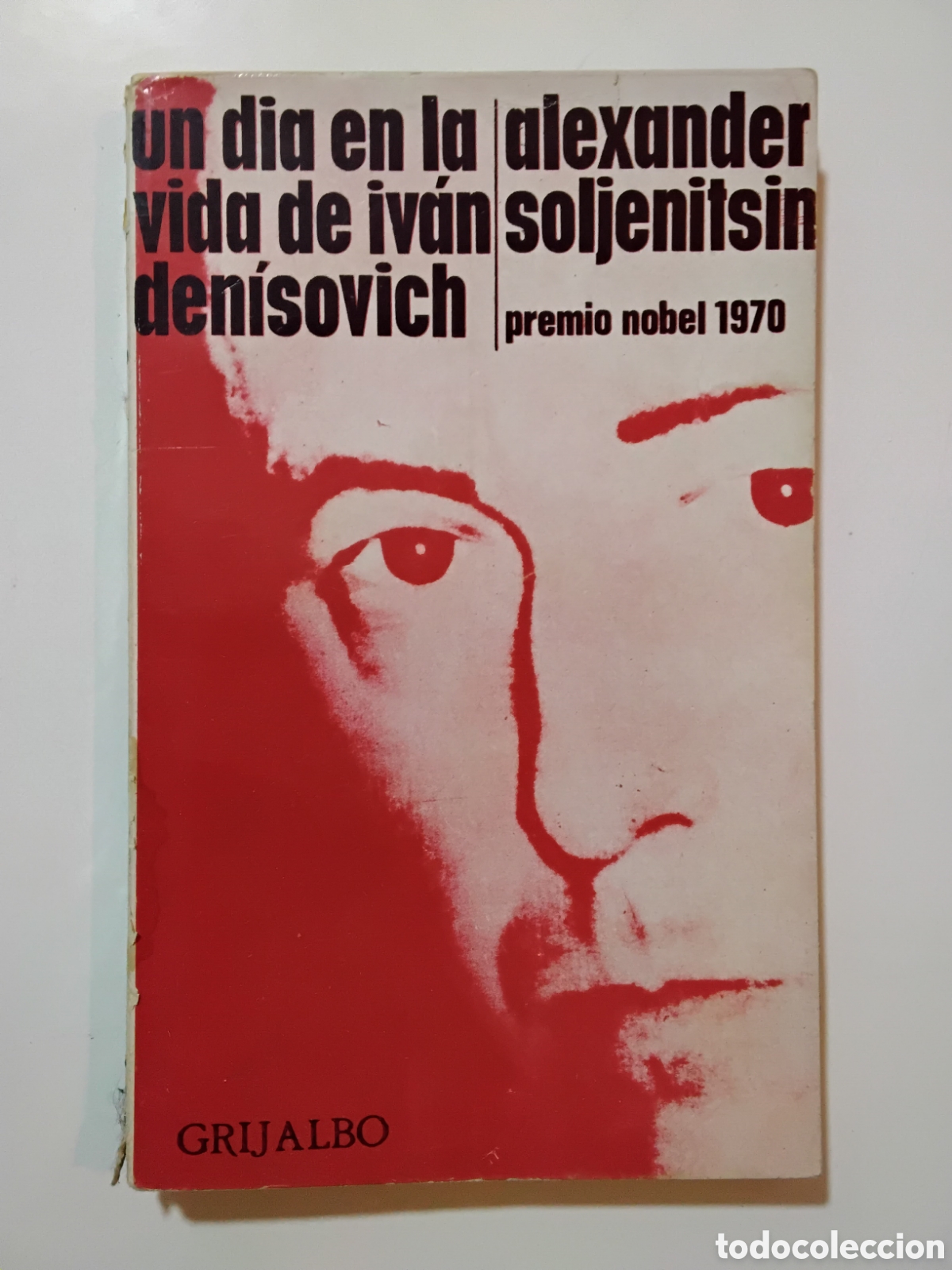 Libros de segunda mano: Alexander Soljenitsin &mdash; Un d&iacute;a en la vida de Iv&aacute;n Den&iacute;sovich (Primera edici&oacute;n argentina, 1974)