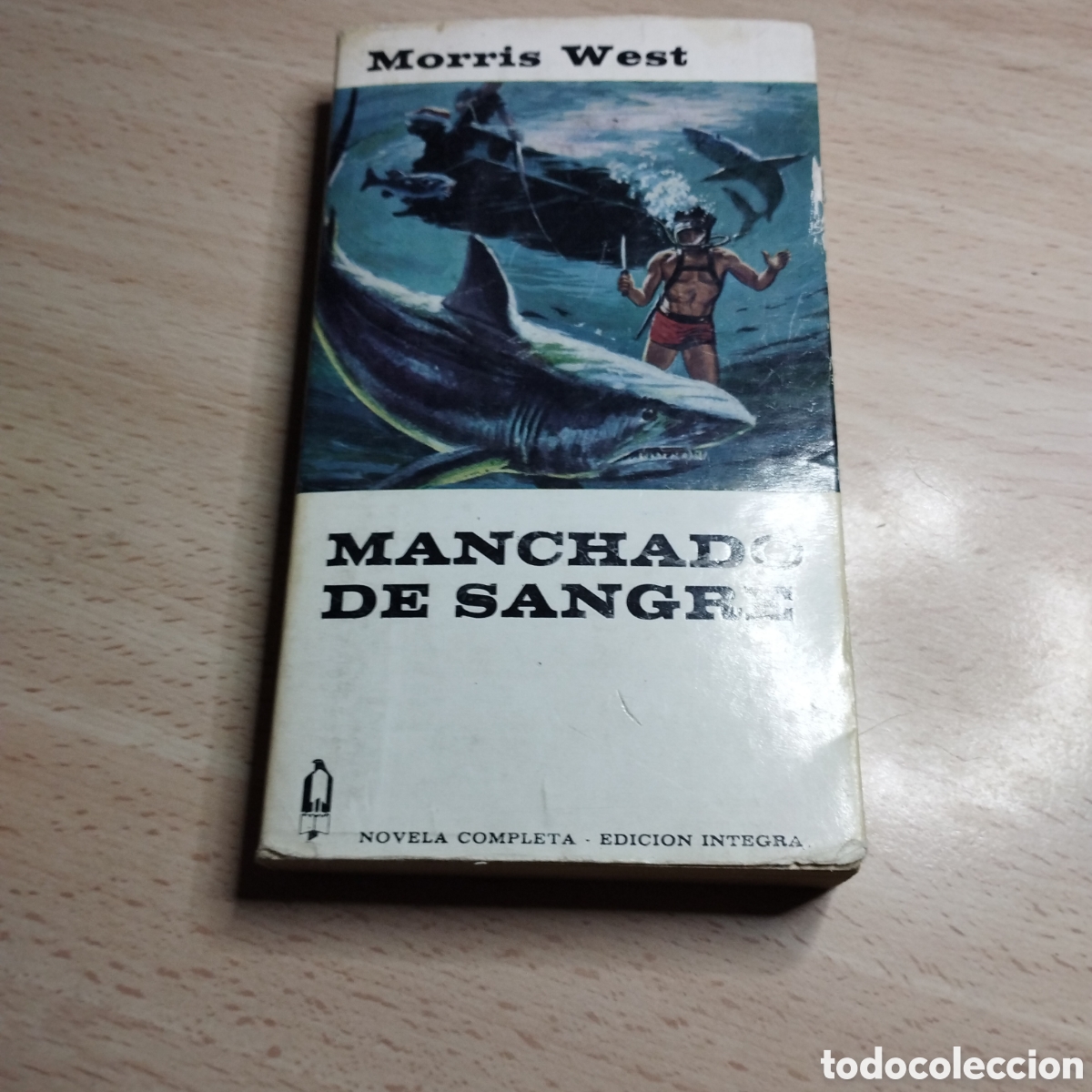 Libros de segunda mano: Manchado de sangre. Morris West. 1968. Luis de Caralt. Alcot&aacute;n 152.