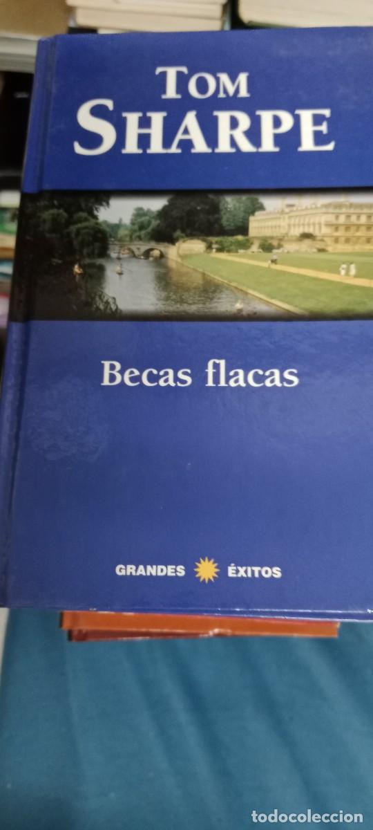 Libros de segunda mano: BECAS FLACAS TOM SHARPE LIBRO GG-UEL
