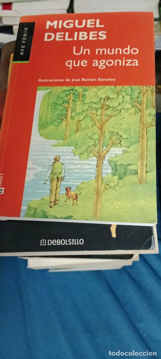 Libros de segunda mano: MIGUEL DELIBES UN MUNDO QUE AGONIZA LIBRO GG-UEL