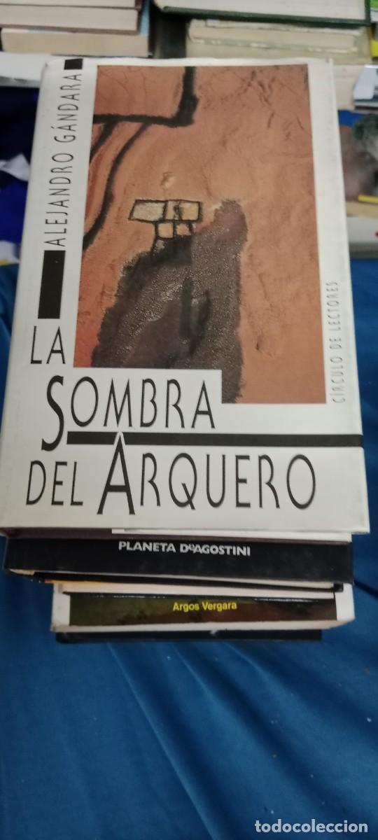 Libros de segunda mano: LA SOMBRA DEL ARQUERO - G&aacute;ndara,Alejandro LIBRO GG-UEL