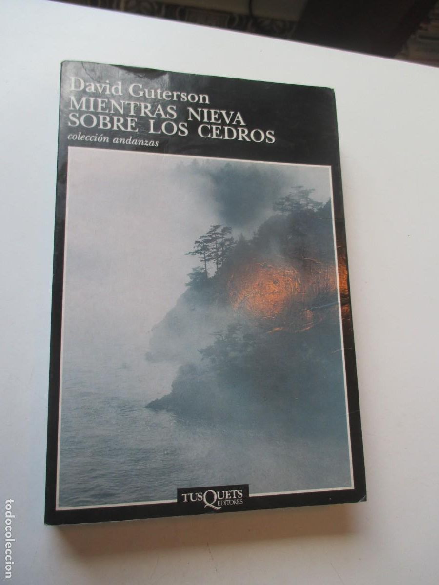 Libros de segunda mano: DAVID GUTERSON Mientras nieva sobre los cedros W40520