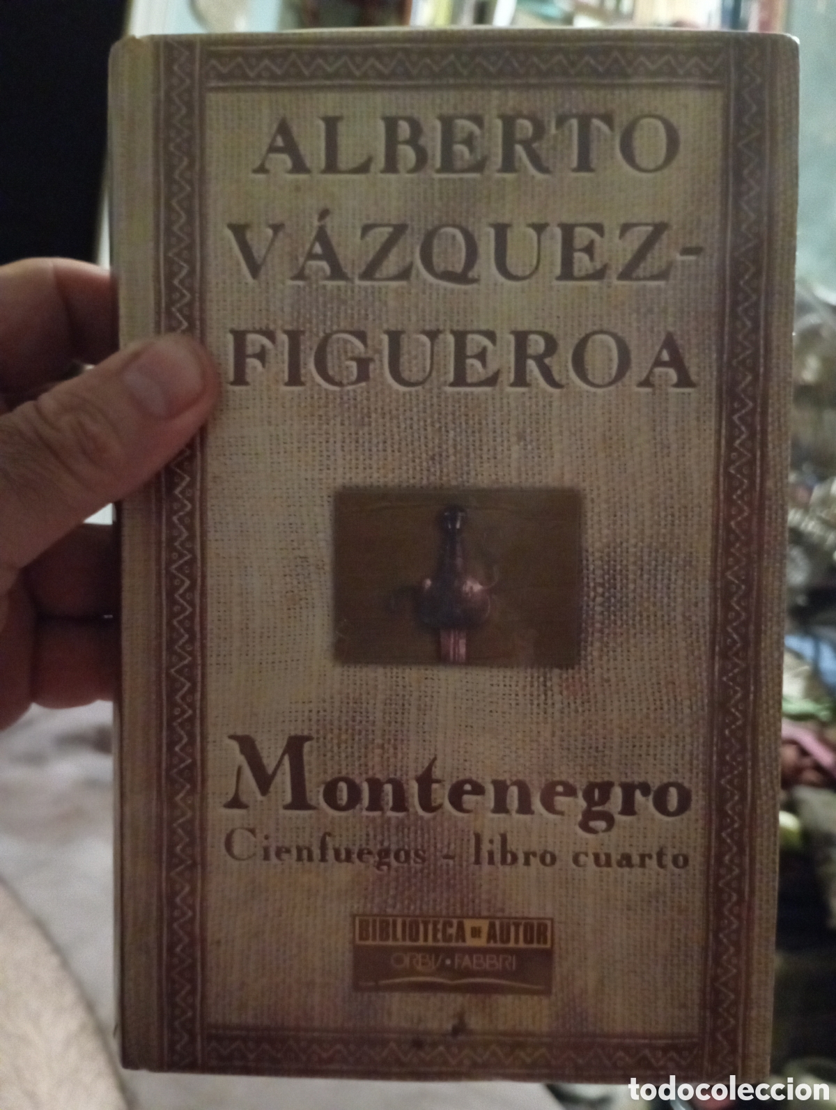 Libros de segunda mano: CIENFUEGOS IV MONTENEGRO. ALBERTO V&Aacute;ZQUEZ-FIGUEROA.