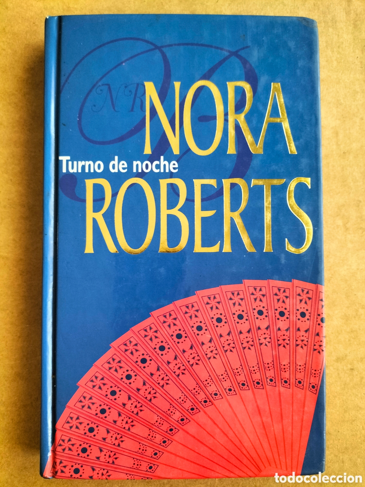 Libros de segunda mano: Turno de noche. Nora Roberts. Harlequ&iacute;n ib&eacute;rica. Libro