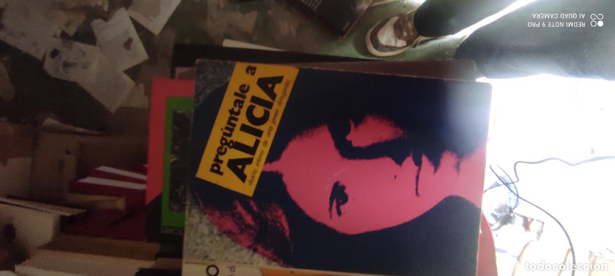 Libros de segunda mano: Preg&uacute;ntale a Alicia. - Foto 1