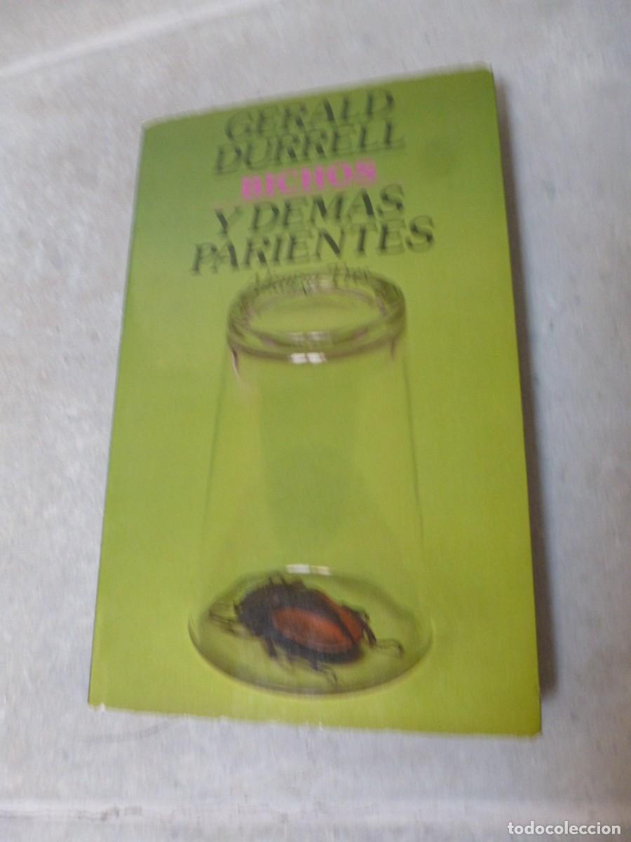 Libros de segunda mano: BICHOS Y DEM&Aacute;S PARIENTES. GERALD DURRELL. ALIANZA TRES 1994