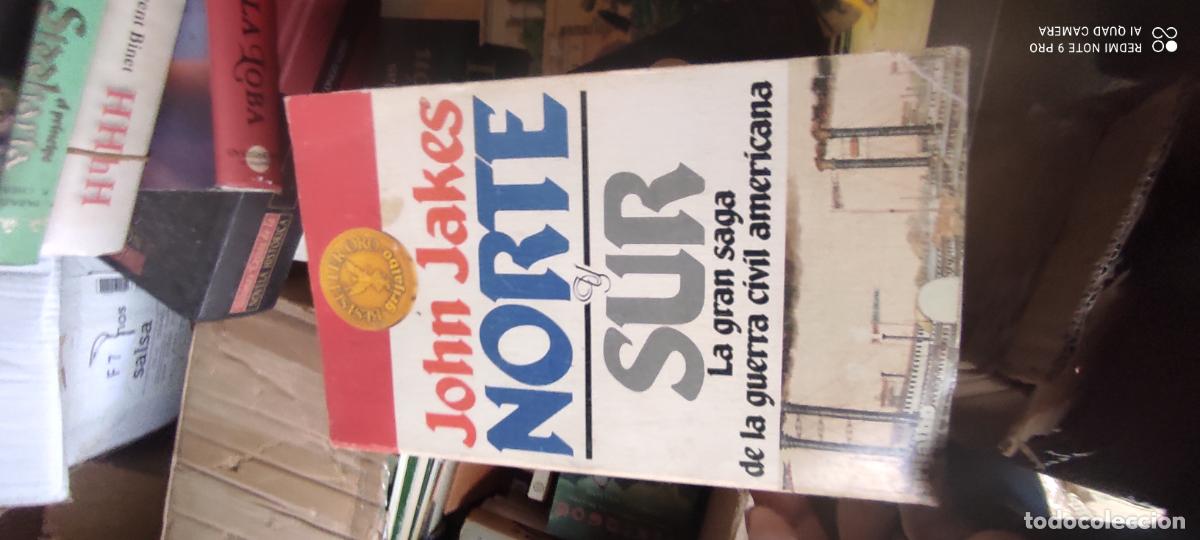 Libros de segunda mano: JAKES, John: Norte y Sur. Tomo 1:Dos fortunas (Trad:M.Antonia Menini)