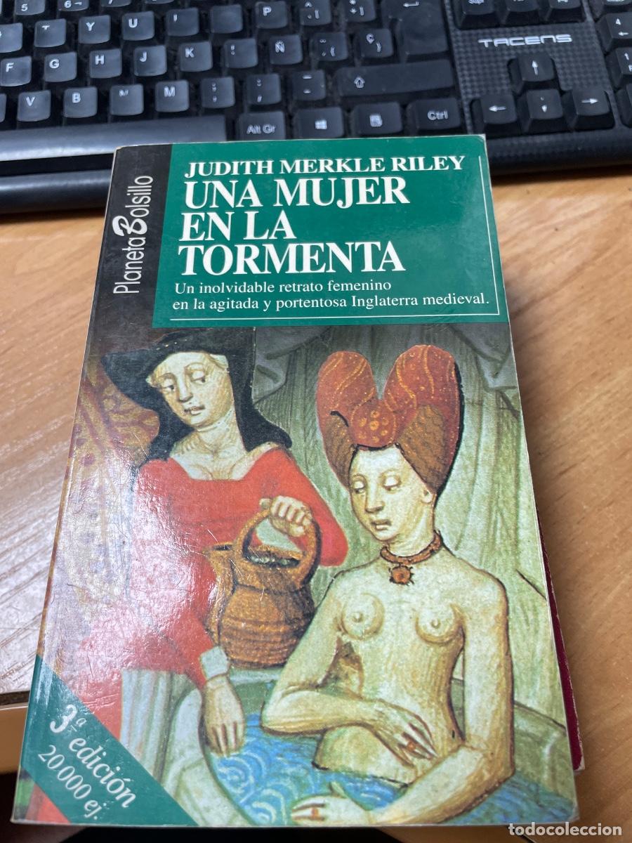 Libros de segunda mano: Una mujer en la tormenta judith merkle
