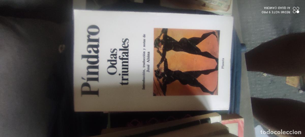 Libros de segunda mano: ODAS TRIUNFALES. P&iacute;ndaro (Planeta 1990)