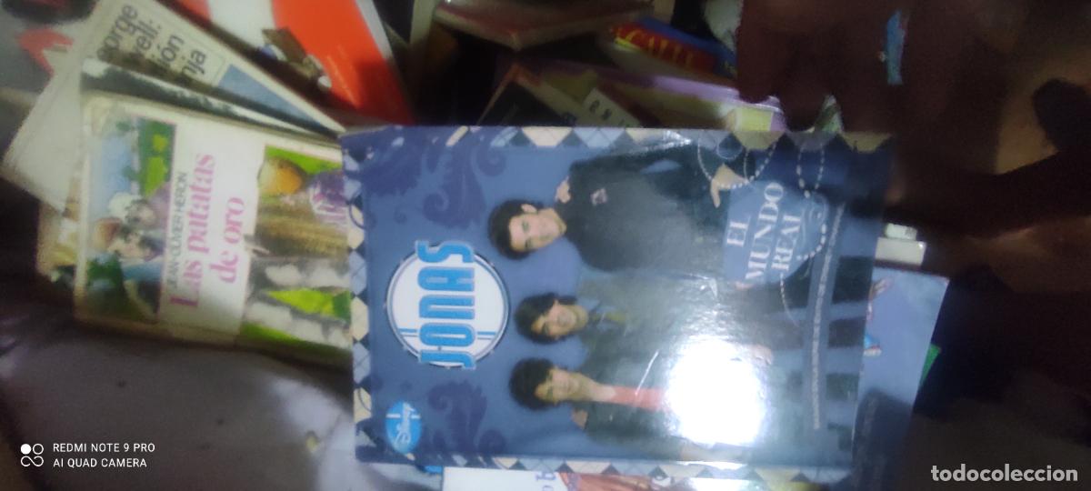 Libros de segunda mano: JONAS EL MUNDO REAL DISNEY l