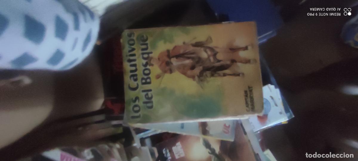 Libros de segunda mano: Los cautivos del bosque. Minilibro