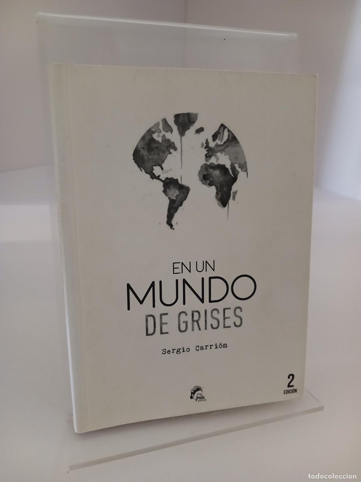 Libros de segunda mano: En un mundo de grises - Sergio Carri&oacute;n Olmo