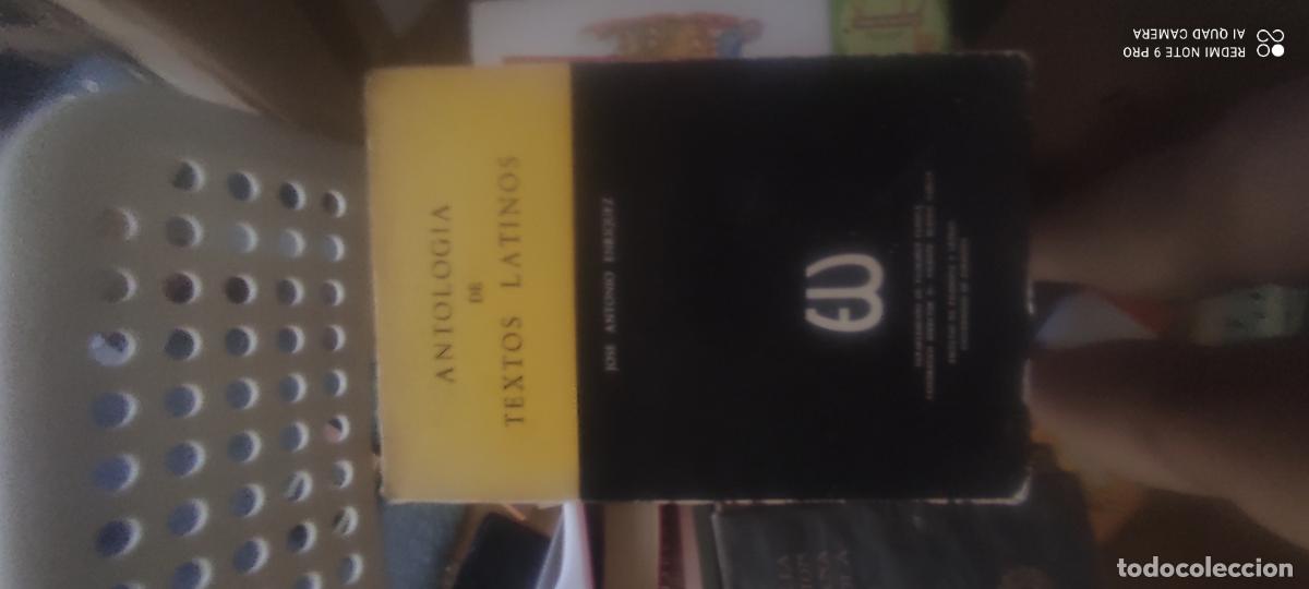 Libros de segunda mano: ANTOLOG&Iacute;A DE TEXTOS LATINOS
