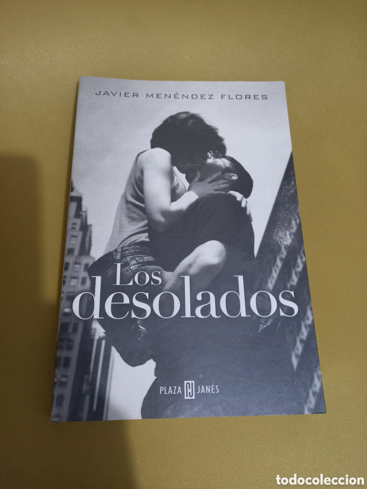 Libros de segunda mano: Libro Los desolados. Javier Men&eacute;ndez Flores. Plaza&Jan&eacute;s