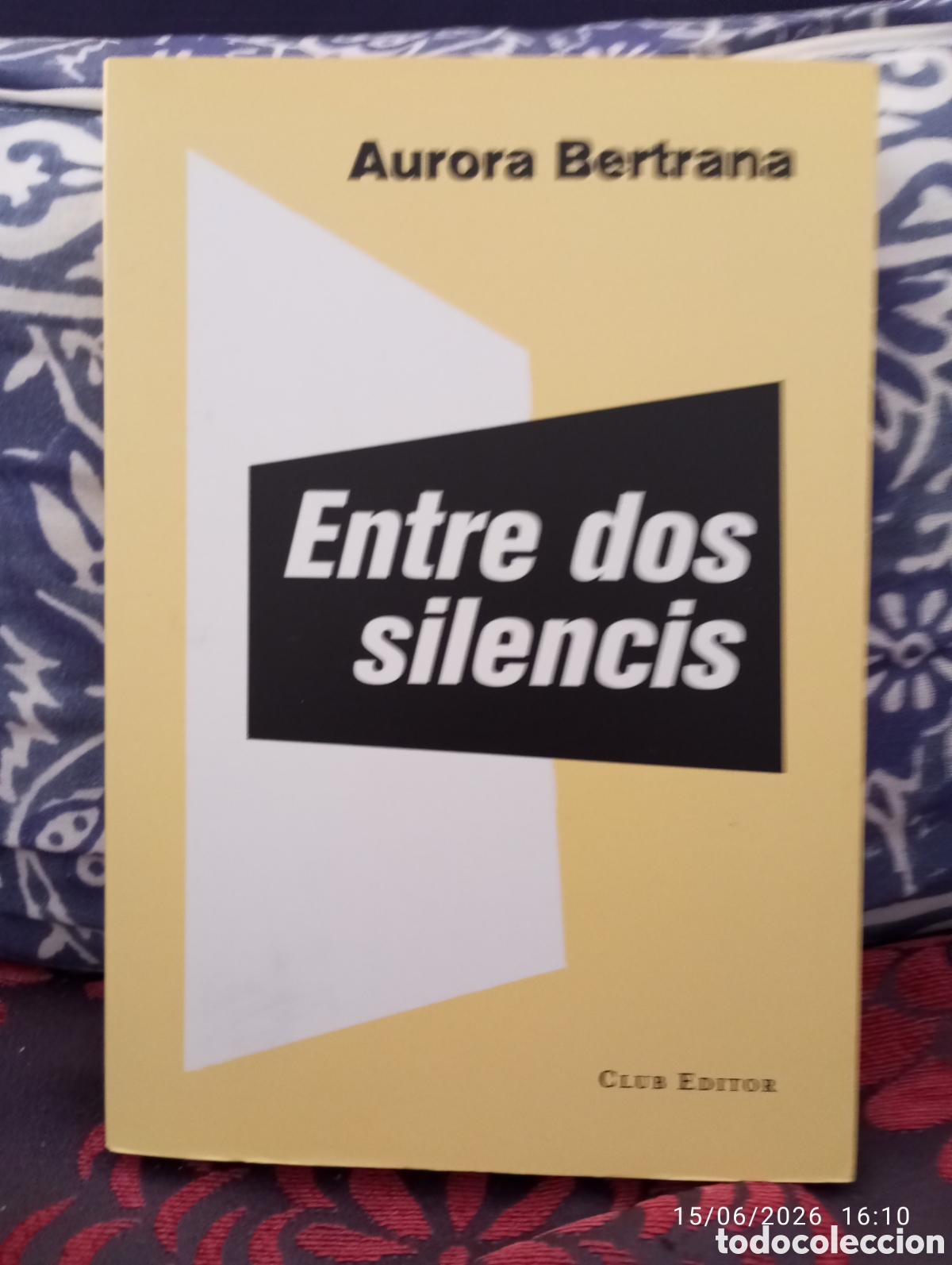 Libros de segunda mano: Aurora Bertrana . Entre dos silencis . Club editor .
