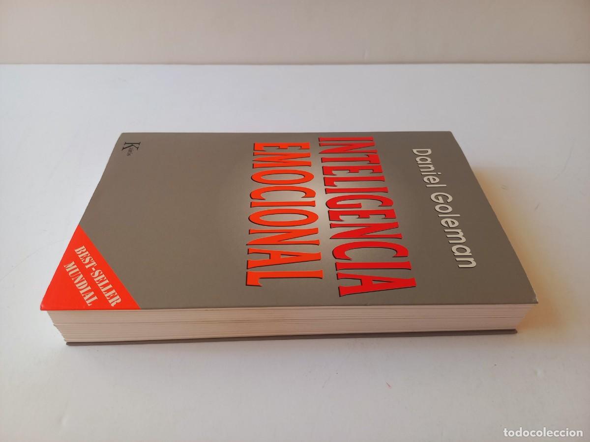 Libros de segunda mano: MITICO LIBRO DE D. GOLEMANN C&Oacute;MO GESTIONAR INTELIGENTEMENTE LAS EMOCIONES - Foto 3