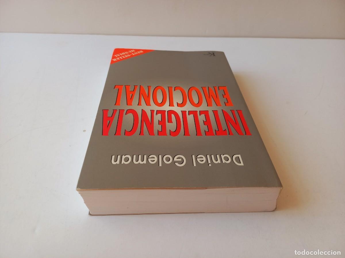 Libros de segunda mano: MITICO LIBRO DE D. GOLEMANN C&Oacute;MO GESTIONAR INTELIGENTEMENTE LAS EMOCIONES - Foto 4