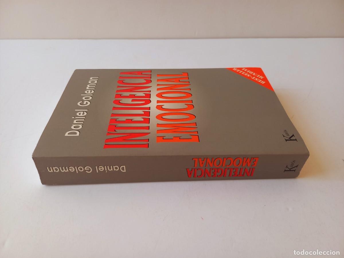 Libros de segunda mano: MITICO LIBRO DE D. GOLEMANN C&Oacute;MO GESTIONAR INTELIGENTEMENTE LAS EMOCIONES - Foto 5