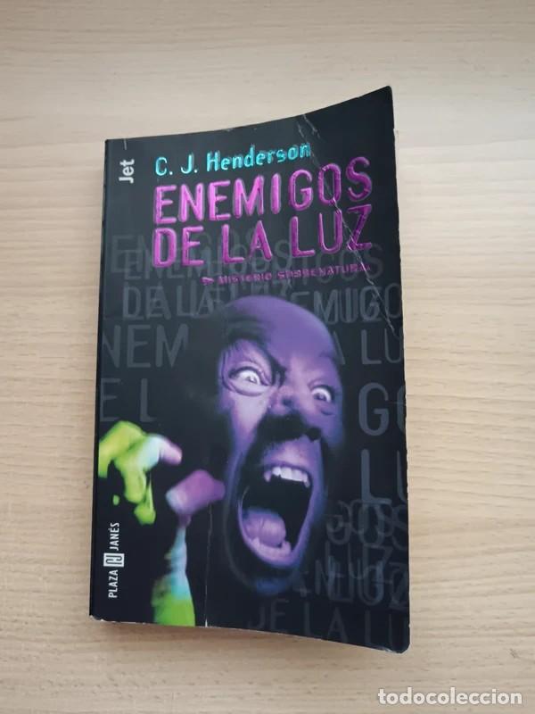 Libros de segunda mano: Enemigos de la luz. C.J. Henderson