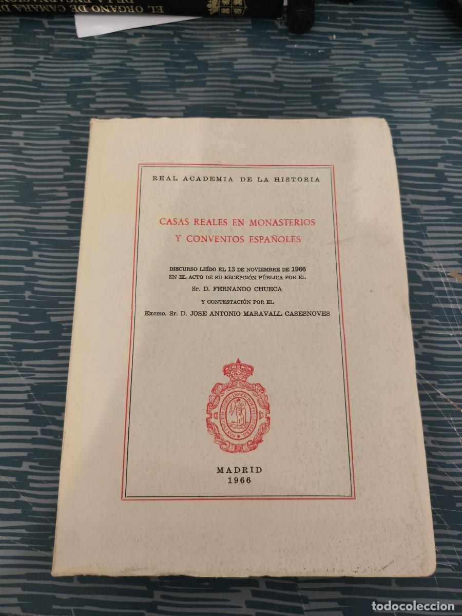 Libros de segunda mano: CASAS REALES EN MONASTERIOS Y CONVENTOS ESPA&Ntilde;OLES, MADRID,1966,250 P, M&Aacute;S LAMINAS,LEER