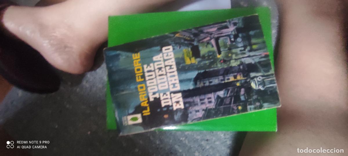Libros de segunda mano: TOQUE DE QUEDA EN CHICAGO - FIORE, HILARIO